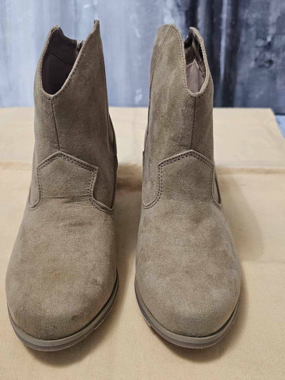 NEW Forever 21 Vegan Suede Khaki Beige Cowboy Festival Boho Mid Calf Boots Sz 6 - Picture 4 of 8